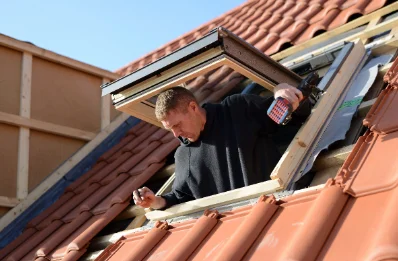 Pose de fenêtres de toit Velux à Nyer